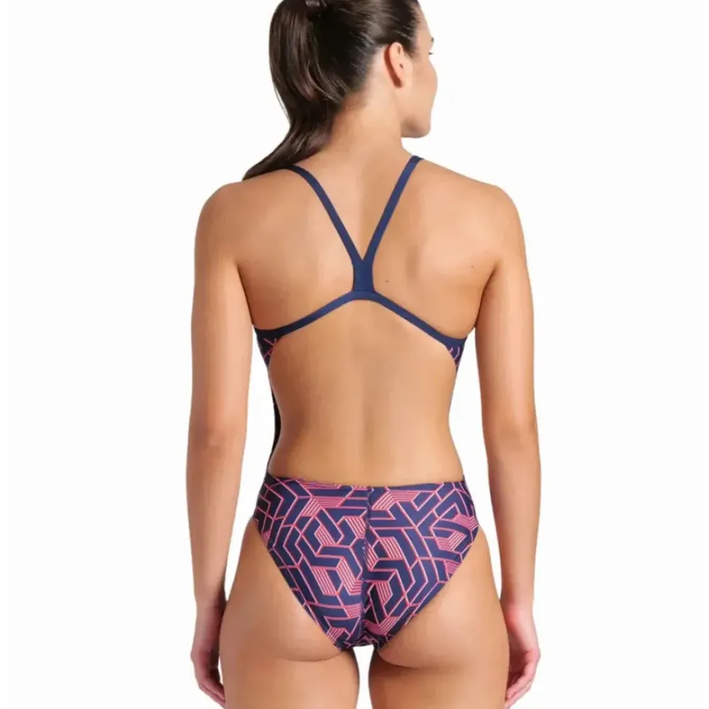 Arena Escape Challenge Back Swimsuit Fashion