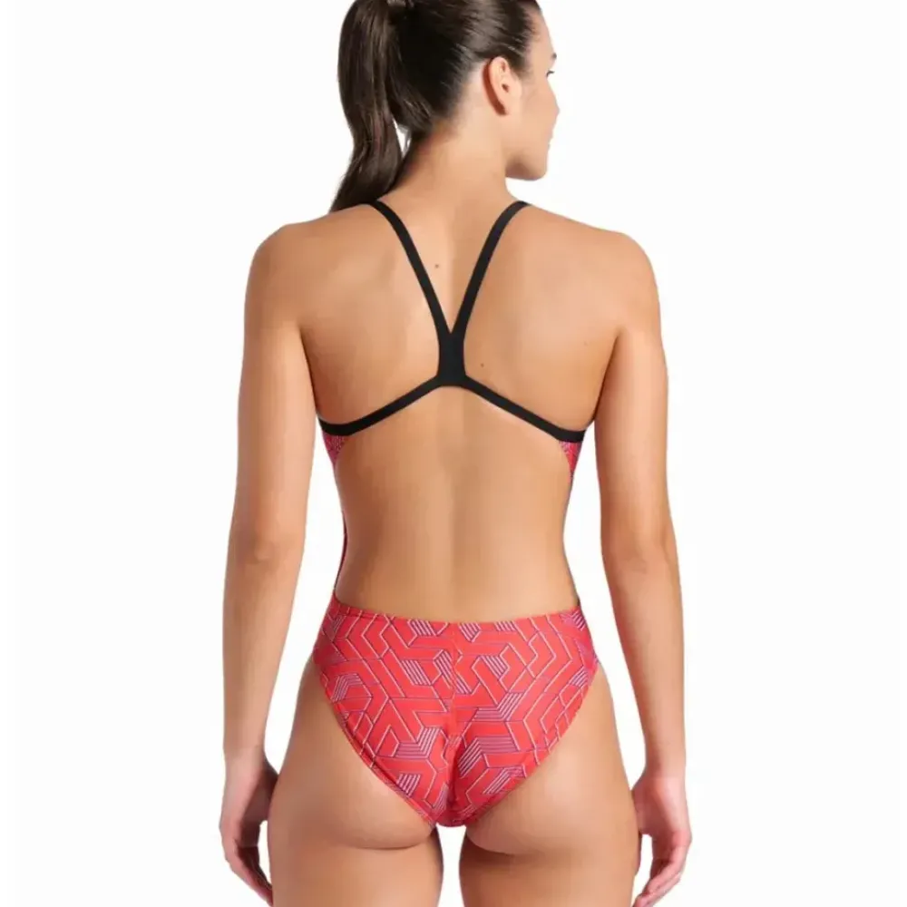 Arena Escape Challenge Back Swimsuit Fashion